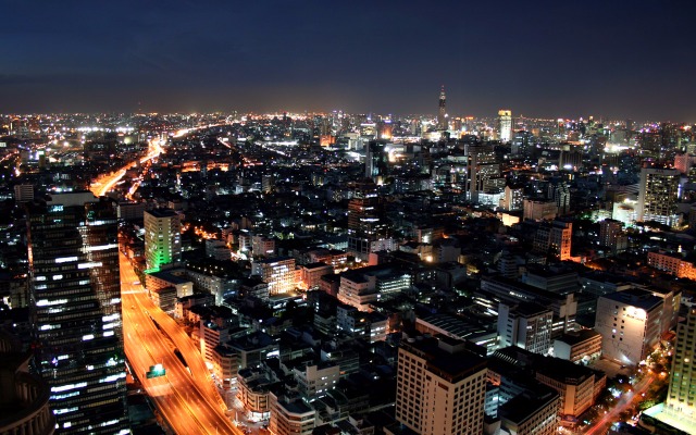 Bangkok_at_Night.jpg