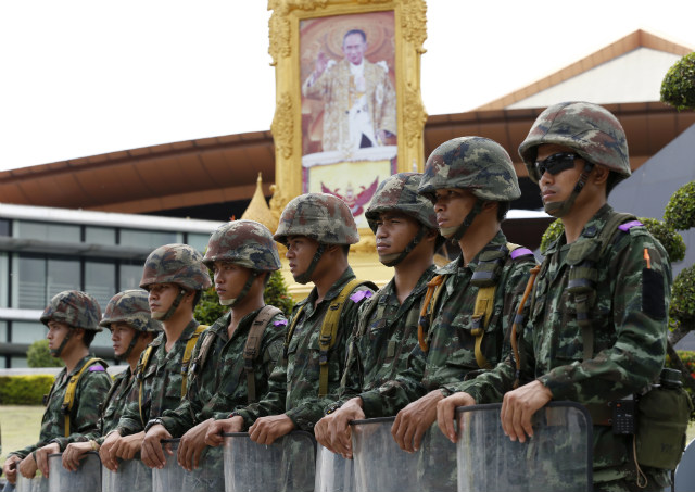 1457520227_thai-army-martial-law-20140520-1.jpg