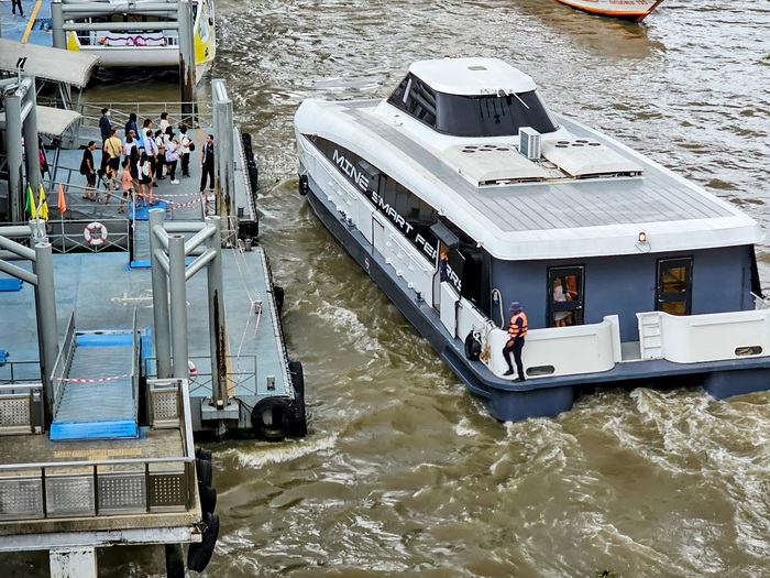 3068381226_SVoUzQi1_48b850ff0ad1057049a4c3853a977fa78d1921ab.jpg