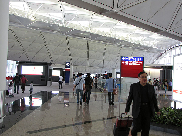 1028327834_8a929b69_hongkong_air_01.jpg