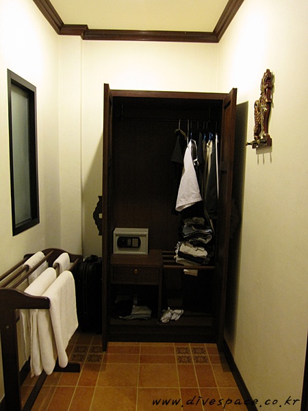 2090719961_67d98254_hotel%2B28629.JPG