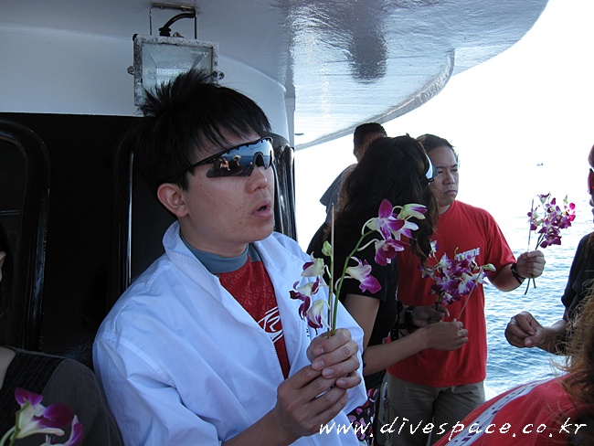 2090727812_8cb779a4_S5%2B28929.JPG