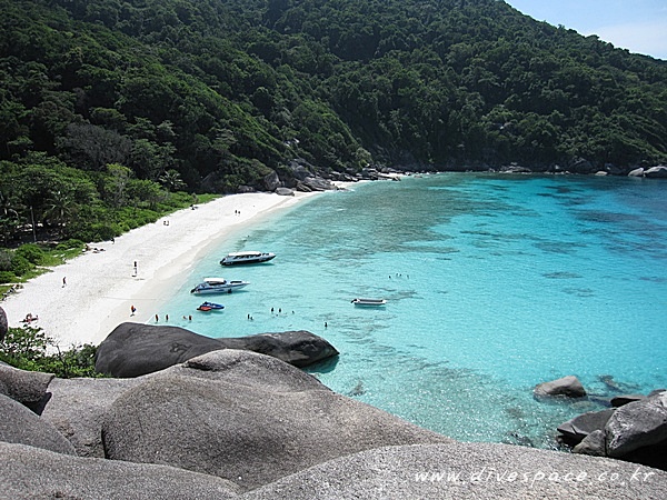 2090729089_64d15b98_similan%2B282329.JPG