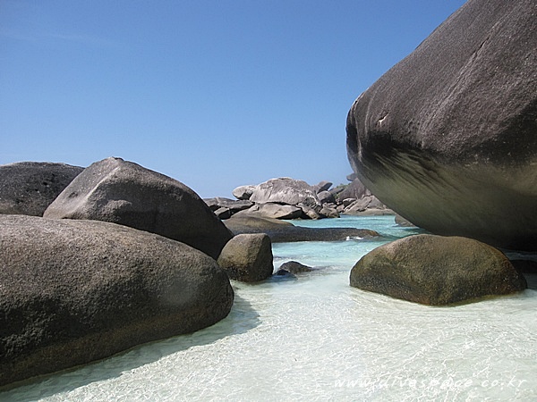 2090729089_a010b0b2_similan%2B281329.JPG