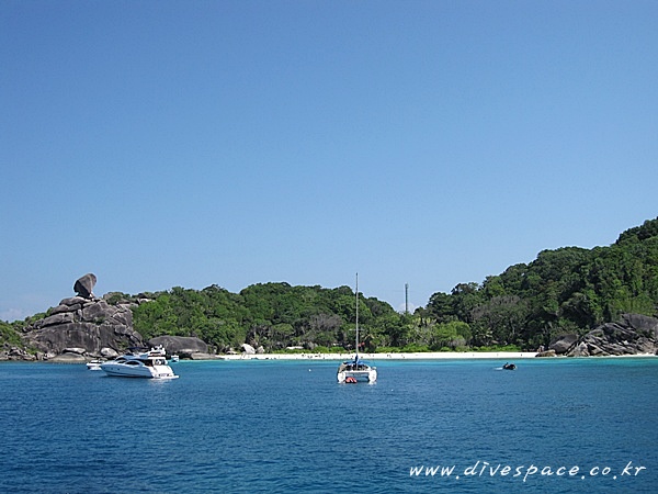 2090729089_aa977ea7_similan%2B28129.JPG