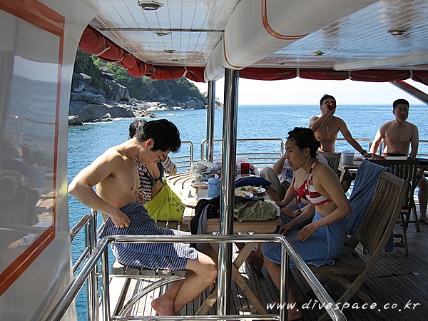 2090729089_af7ba370_similan%2B28429.JPG