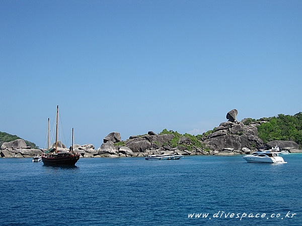 2090729089_d23b6b73_similan.JPG