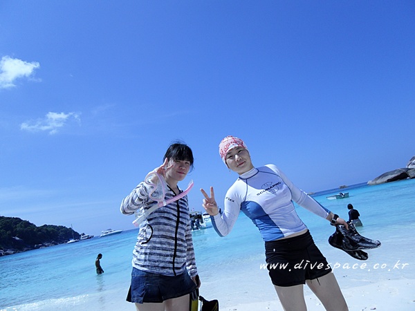 2090729089_f46ec9f6_similan%2B282729.JPG