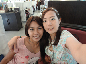 2108743617_6659d11a_11-16.jpg