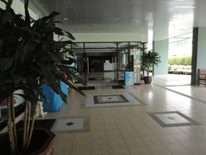 2108743617_dc9dbb73_15-02.jpg