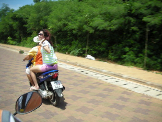 991243715_e3cde0a9_C5A9B1E2BAAFC8AF_DSCN5693.JPG