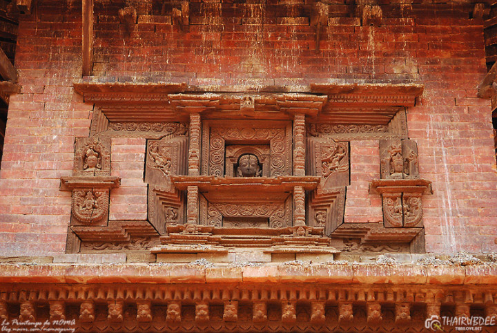 1921036345_5297151c_800_bhaktapur_048_sculpture_nomaspring.jpg