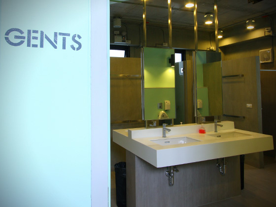 1925754430_3047fkTx_roomtypes-deluxe-dorm-05.jpg