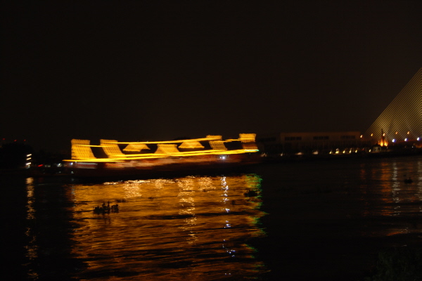 chaophraya-river.JPG