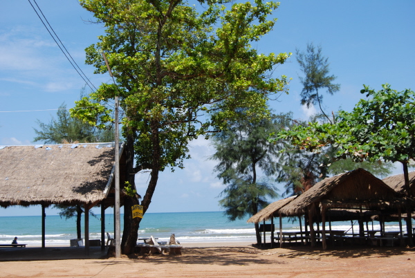 chao3lao3beach.JPG