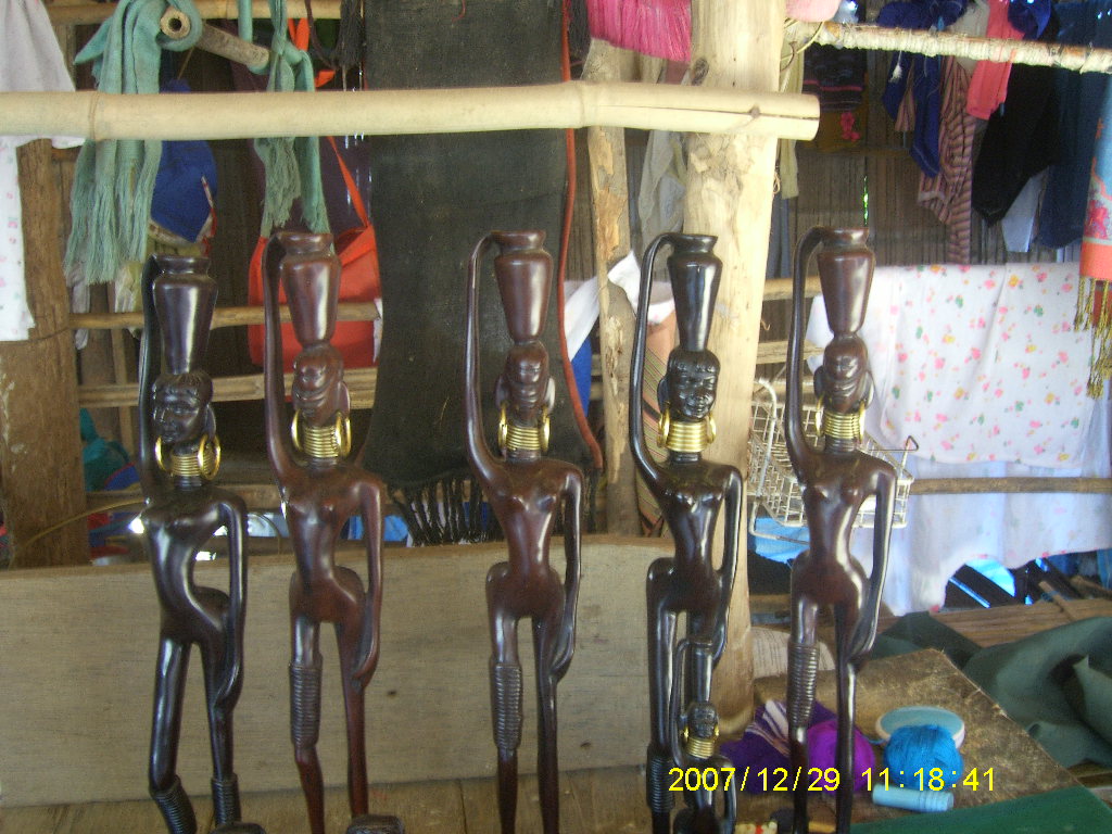 SA703078.JPG