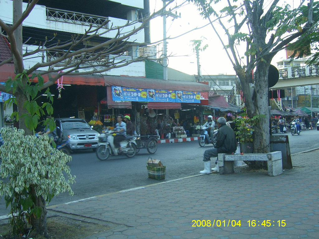 SA703207.JPG