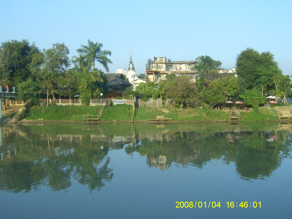 SA703208.JPG